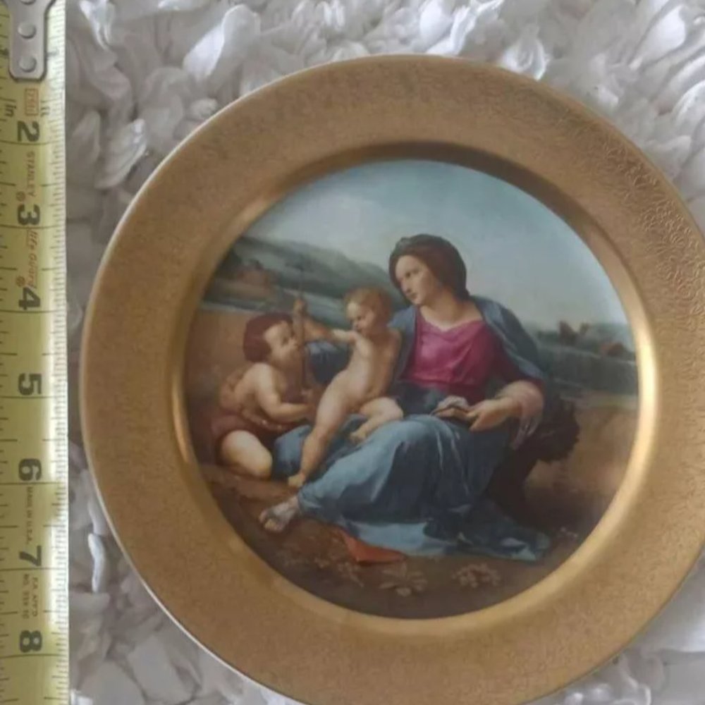 Hand Crafted 8 inch  Pickard Collector “Alba Madonna”